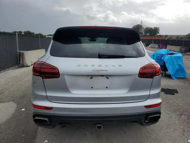 2016 PORSCHE CAYENNE   