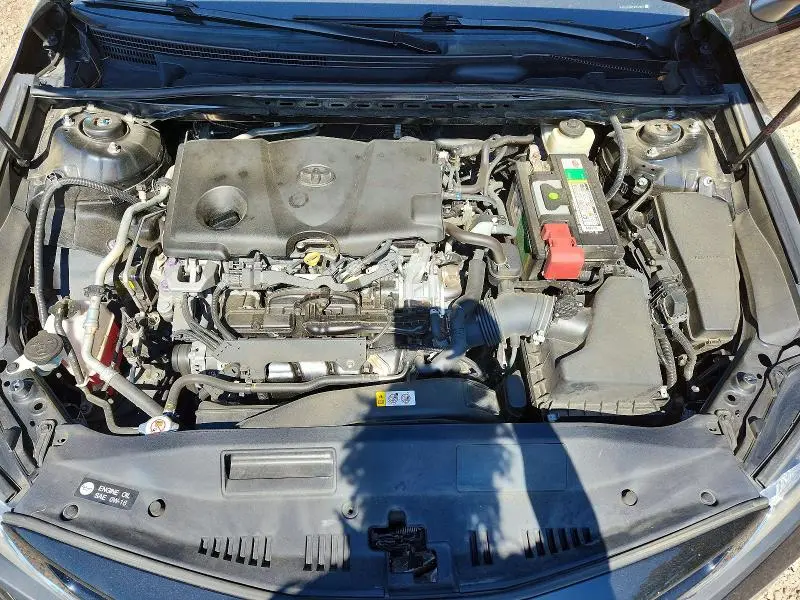 2018 TOYOTA CAMRY SE  