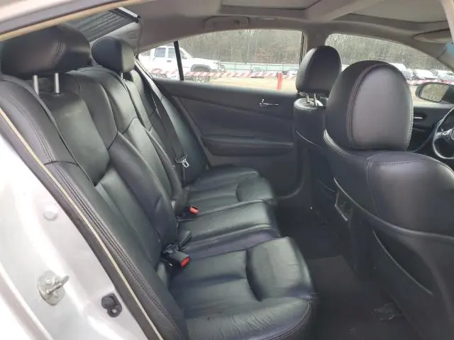 2011 NISSAN MAXIMA S  