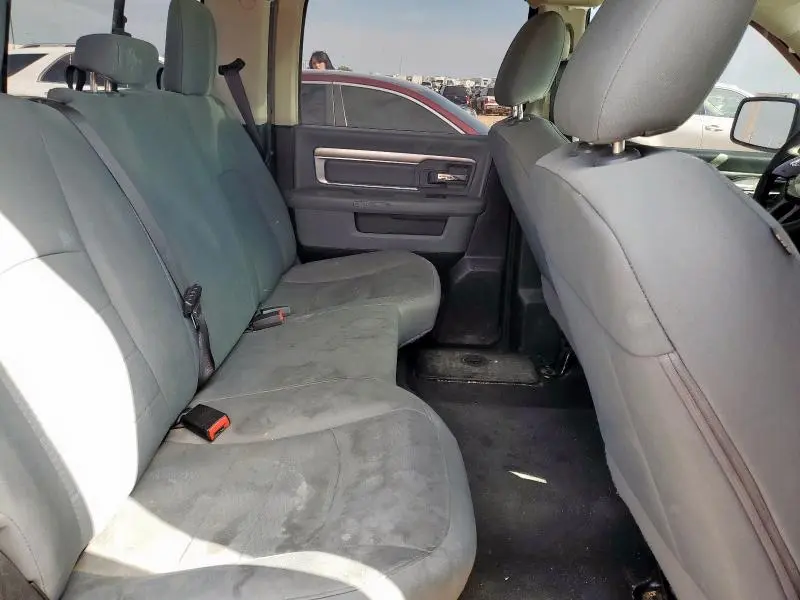 2019 RAM 1500 CLASSIC SLT  