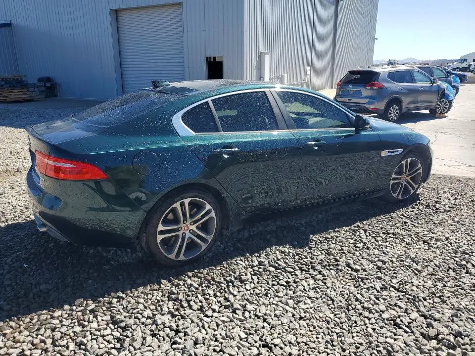 2017 JAGUAR XE PREMIUM  