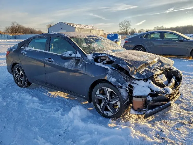 2023 HYUNDAI ELANTRA SEL  