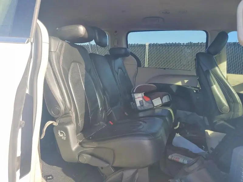 2017 CHRYSLER PACIFICA TOURING L PLUS  