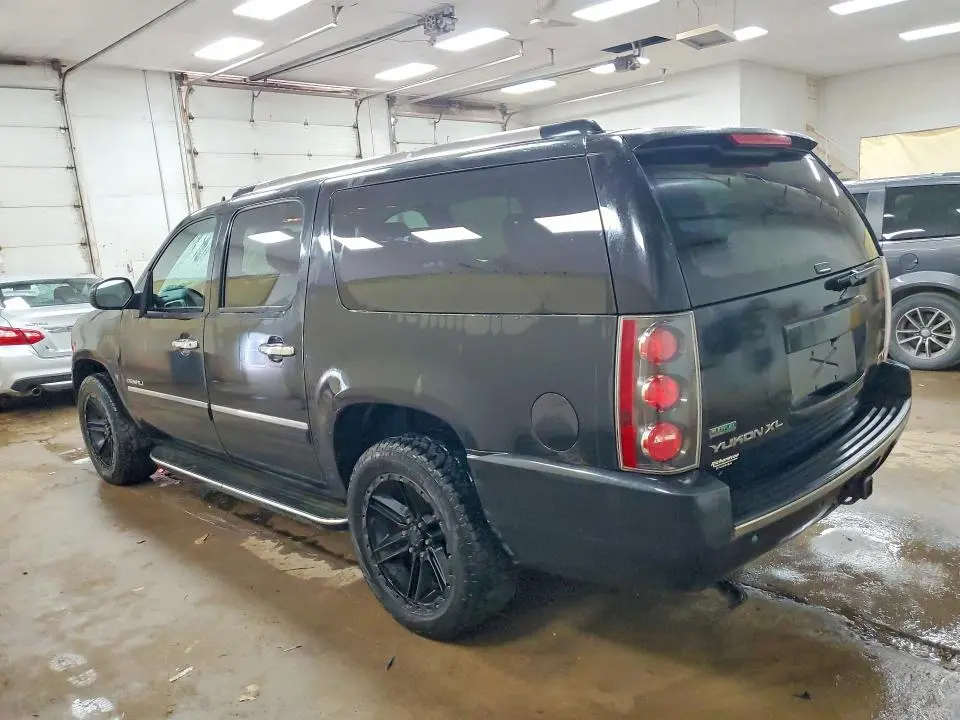 2012 GMC YUKON XL DENALI  