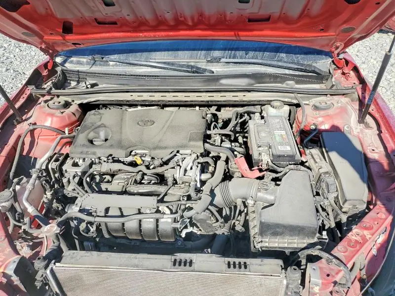 2019 TOYOTA CAMRY SE  