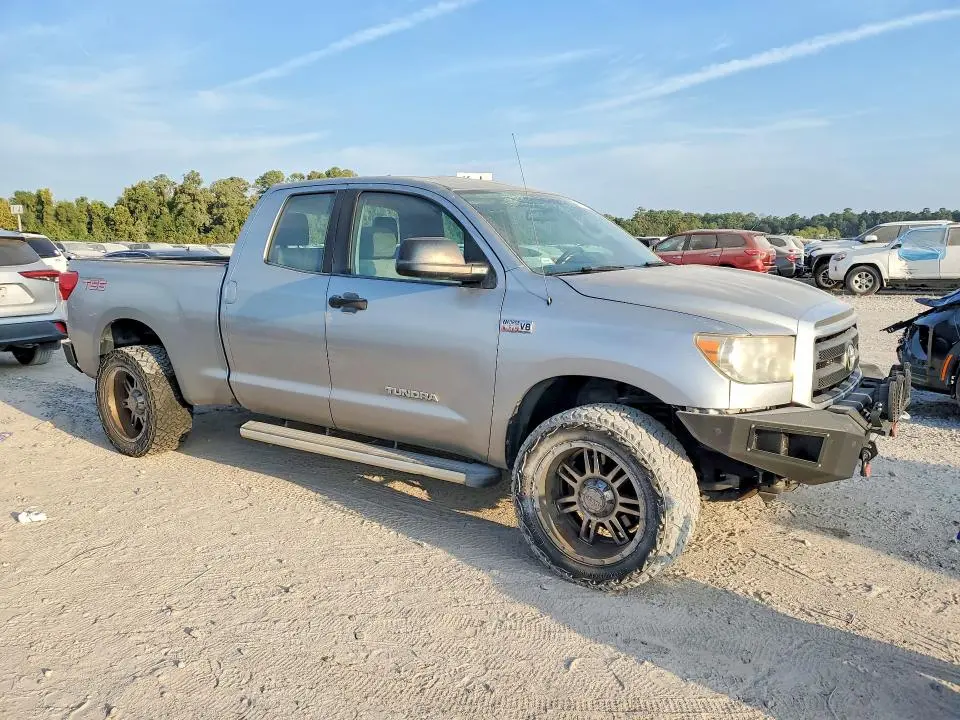 2011 TOYOTA TUNDRA DOUBLE CAB SR5  