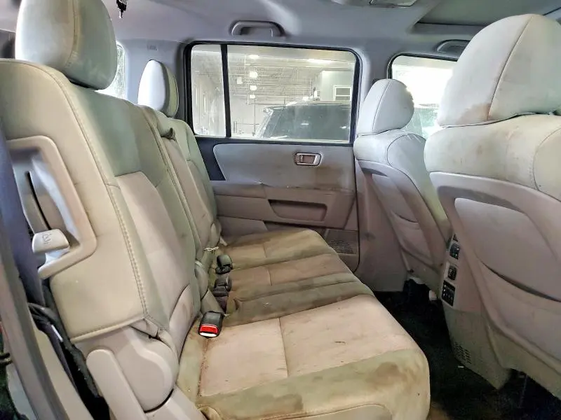 2015 HONDA PILOT SE  