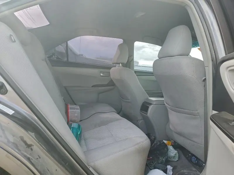 2017 TOYOTA CAMRY LE  