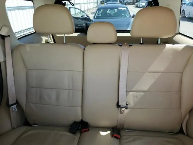 2010 FORD ESCAPE LIMITED  