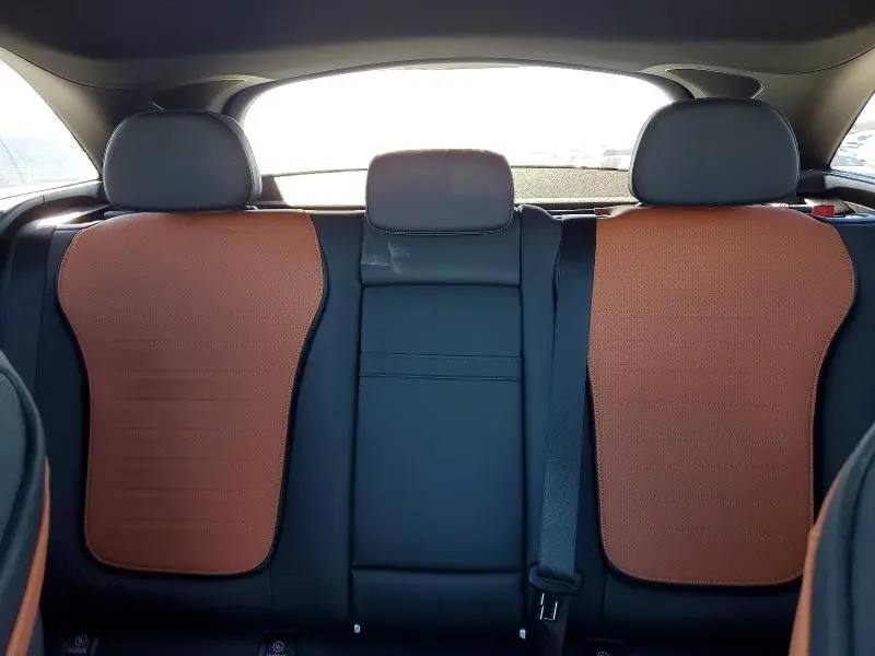 2024 MERCEDES-BENZ GLC 300  