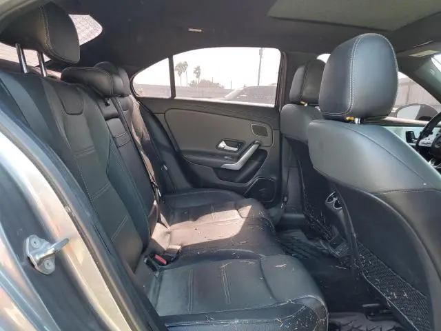 2019 MERCEDES-BENZ A 220  