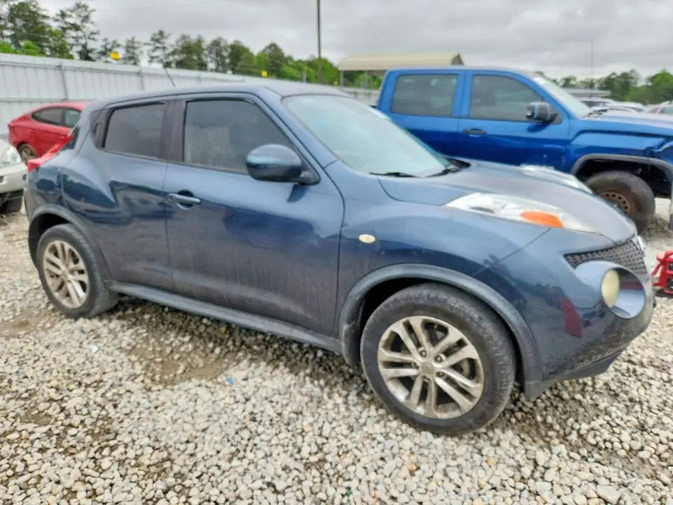 2011 NISSAN JUKE S  