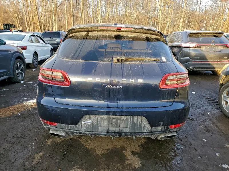 2018 PORSCHE MACAN   