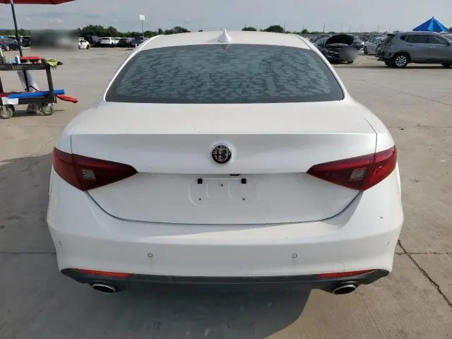 2017 ALFA ROMEO GIULIA TI  