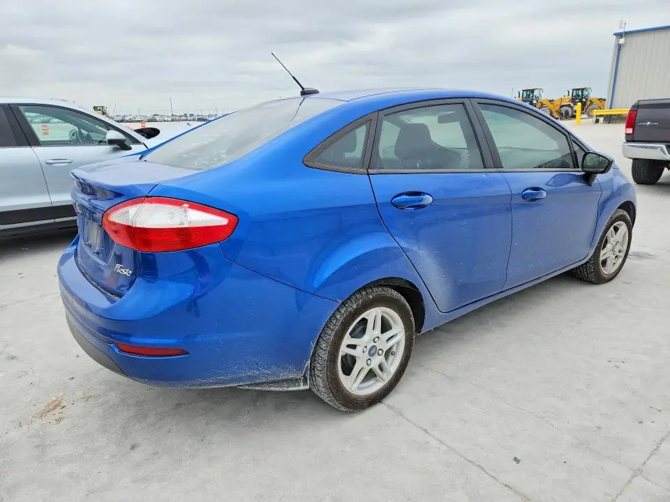2018 FORD FIESTA SE  