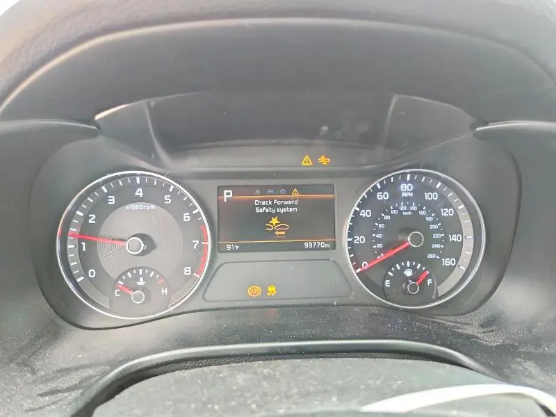 2022 KIA FORTE LXS  
