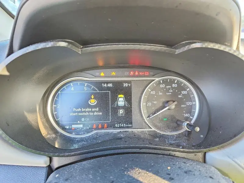 2022 NISSAN VERSA SV  