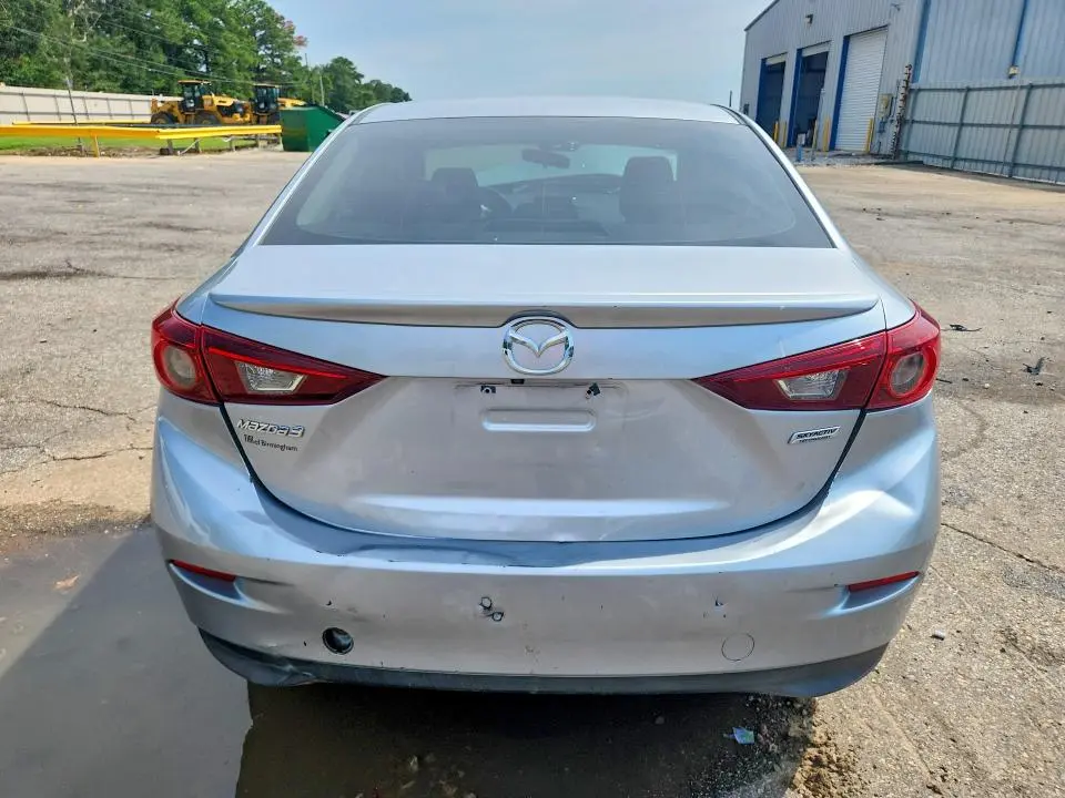 2018 MAZDA 3 TOURING  