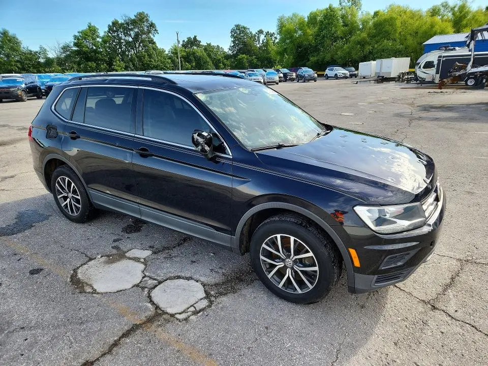 2019 VOLKSWAGEN TIGUAN SE  