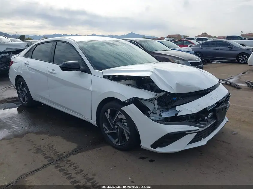 2025 HYUNDAI ELANTRA SEL SPORT