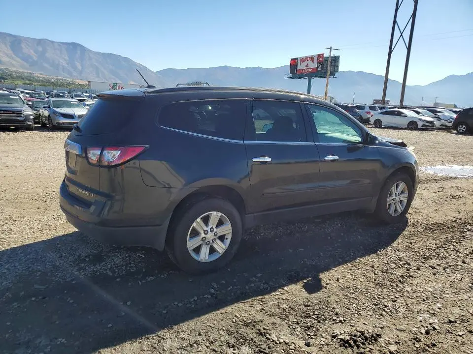 2014 CHEVROLET TRAVERSE LT  