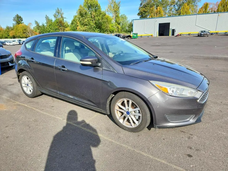 2016 FORD FOCUS SE  