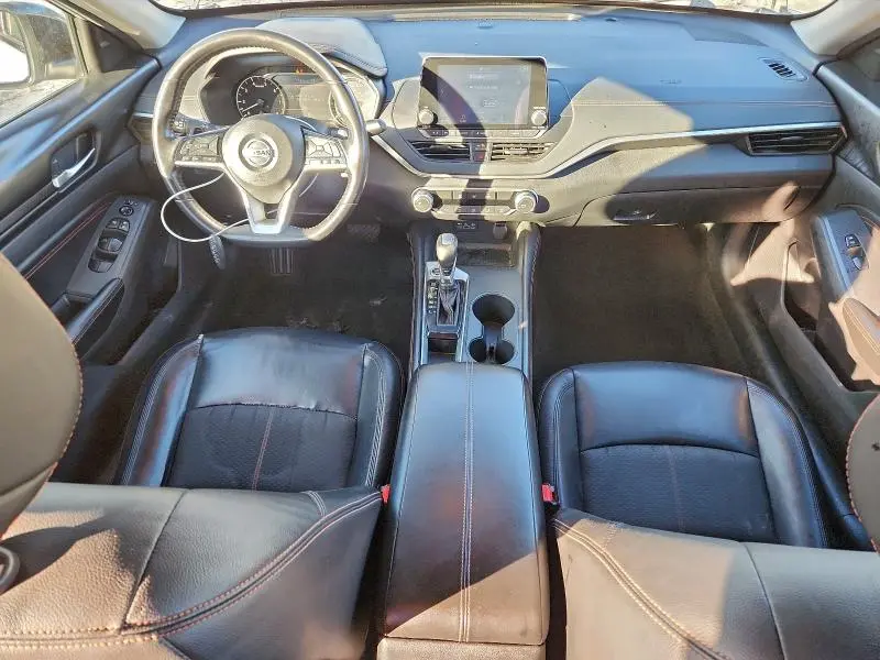 2021 NISSAN ALTIMA SR  