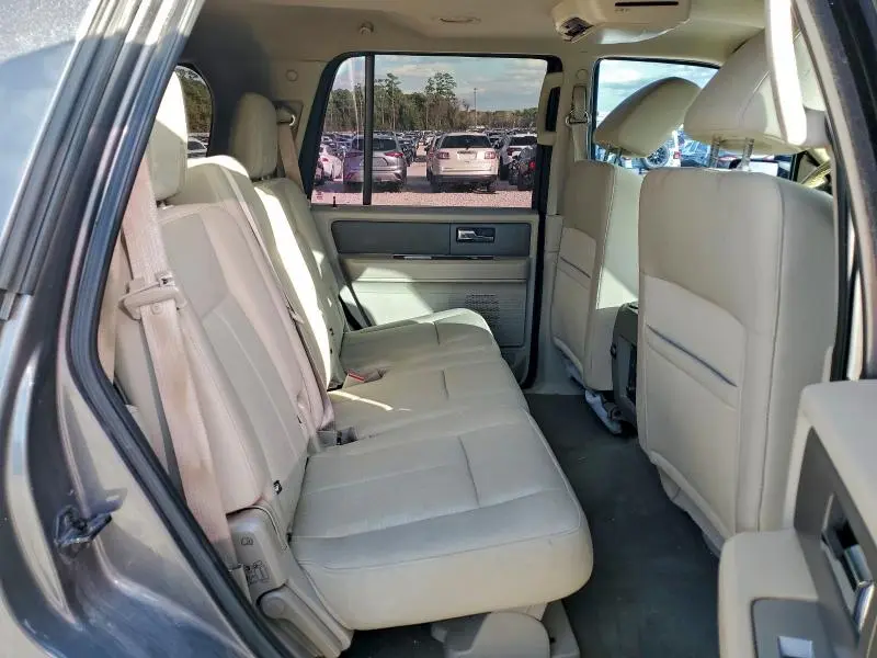 2010 FORD EXPEDITION XLT  
