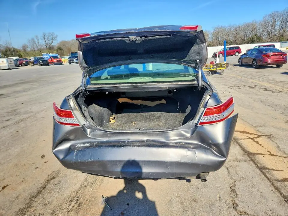 2011 TOYOTA CAMRY LE  