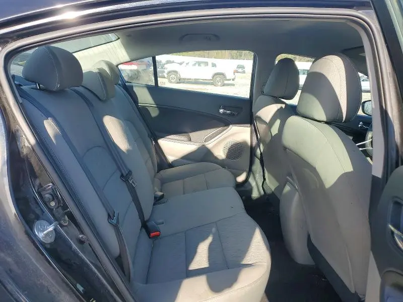 2015 KIA FORTE LX  