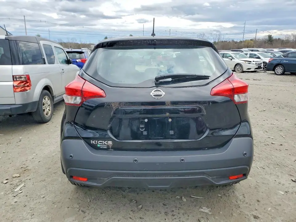 2020 NISSAN KICKS S  