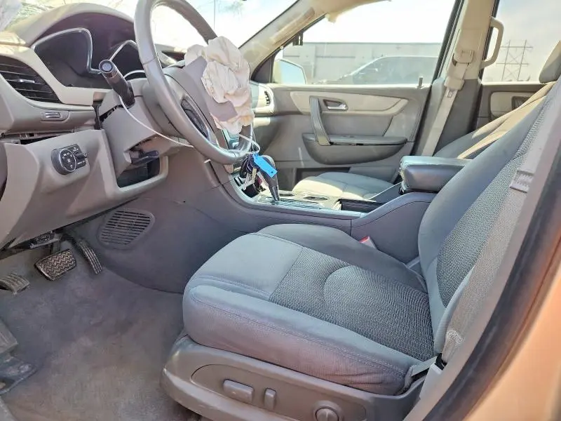 2014 CHEVROLET TRAVERSE LT  