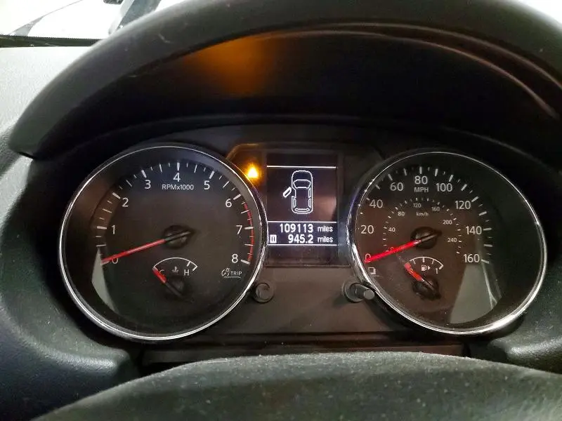 2011 NISSAN ROGUE S  