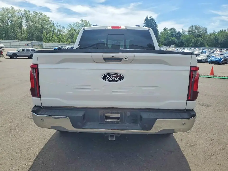 2024 FORD F150 XLT  