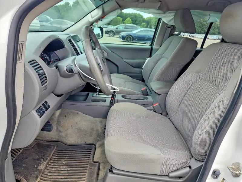 2018 NISSAN FRONTIER SV  