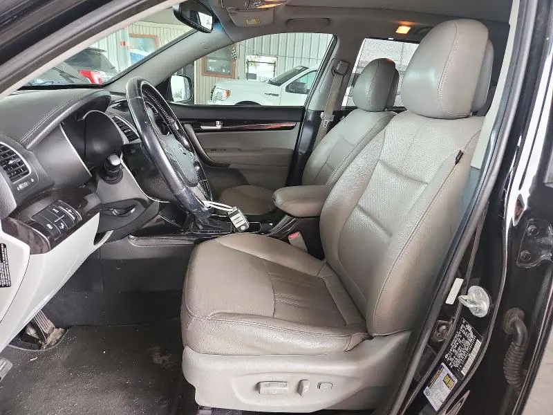 2014 KIA SORENTO SX  