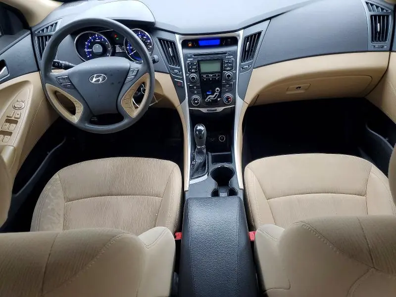 2011 HYUNDAI SONATA GLS  