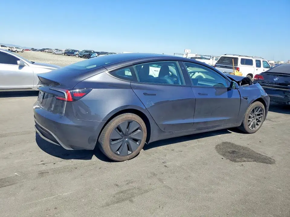 2025 TESLA MODEL 3   