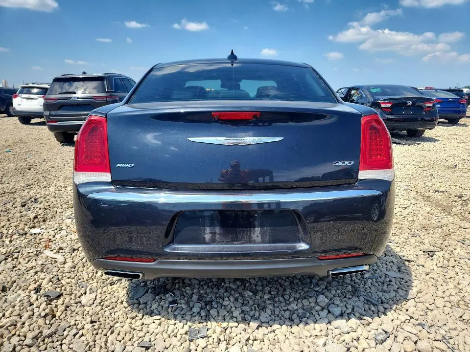 2016 CHRYSLER 300 LIMITED  