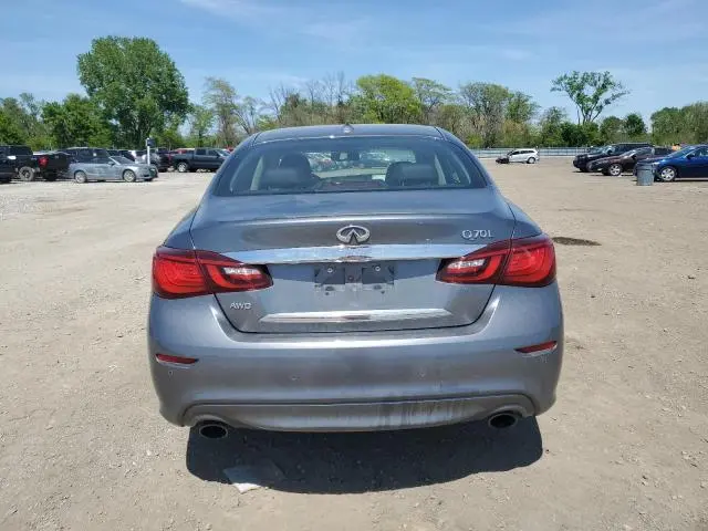 2017 INFINITI Q70L 3.7  