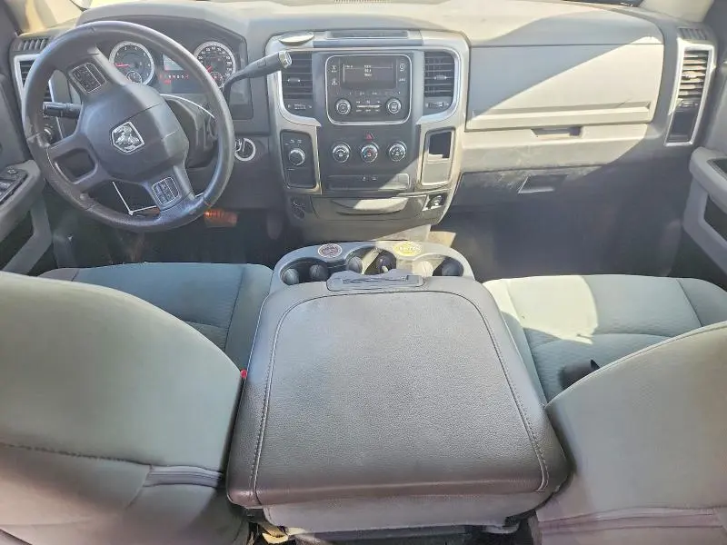 2013 RAM 1500 SLT  