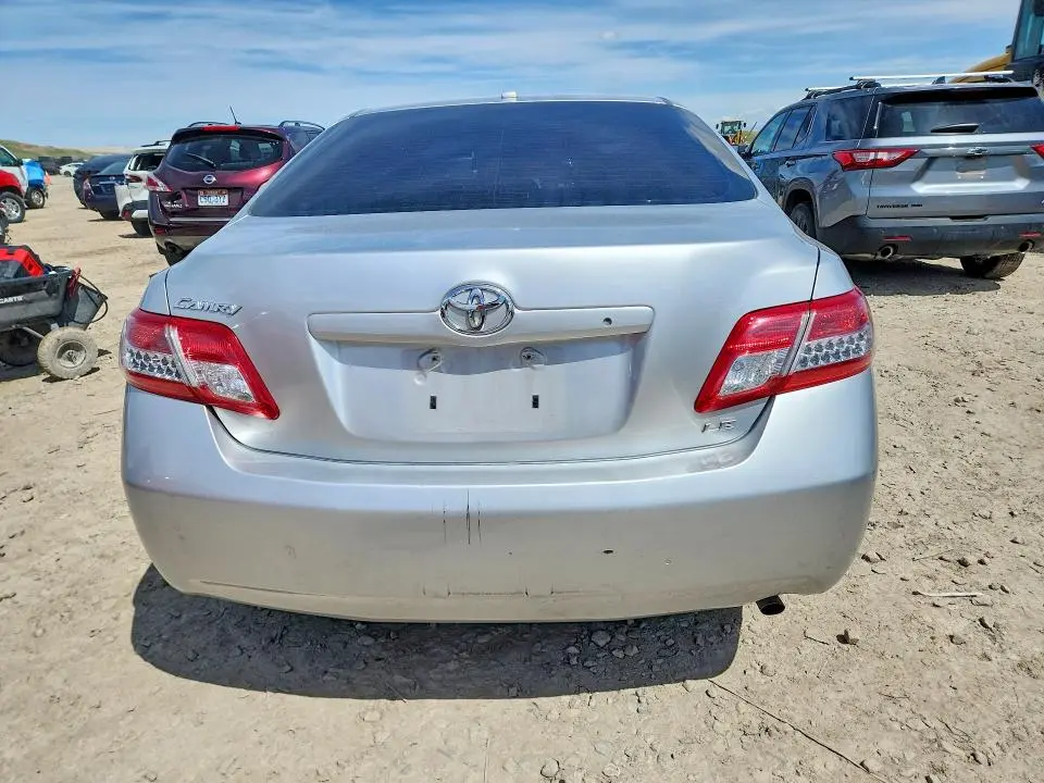 2011 TOYOTA CAMRY LE  