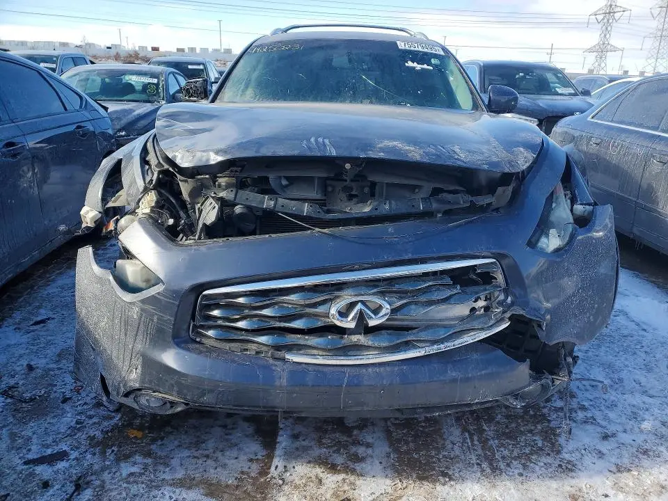 2011 INFINITI FX35   