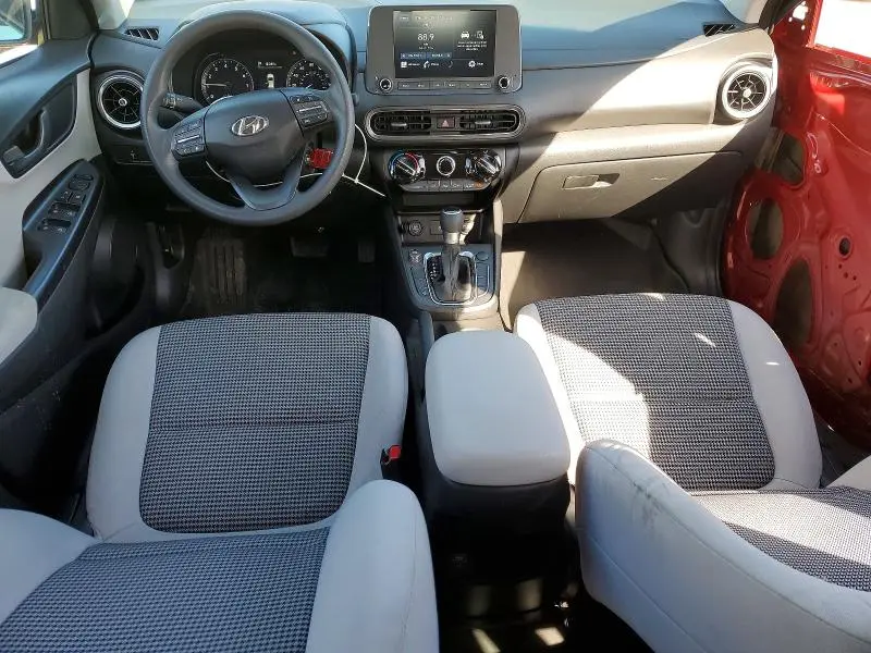 2023 HYUNDAI KONA SE  