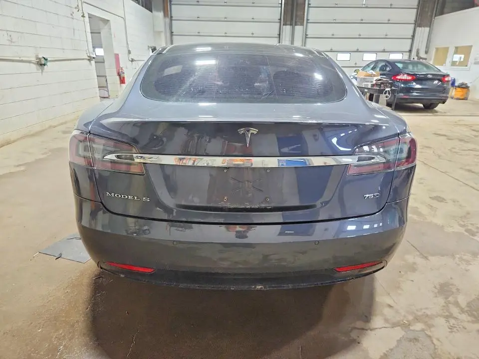 2016 TESLA MODEL S   