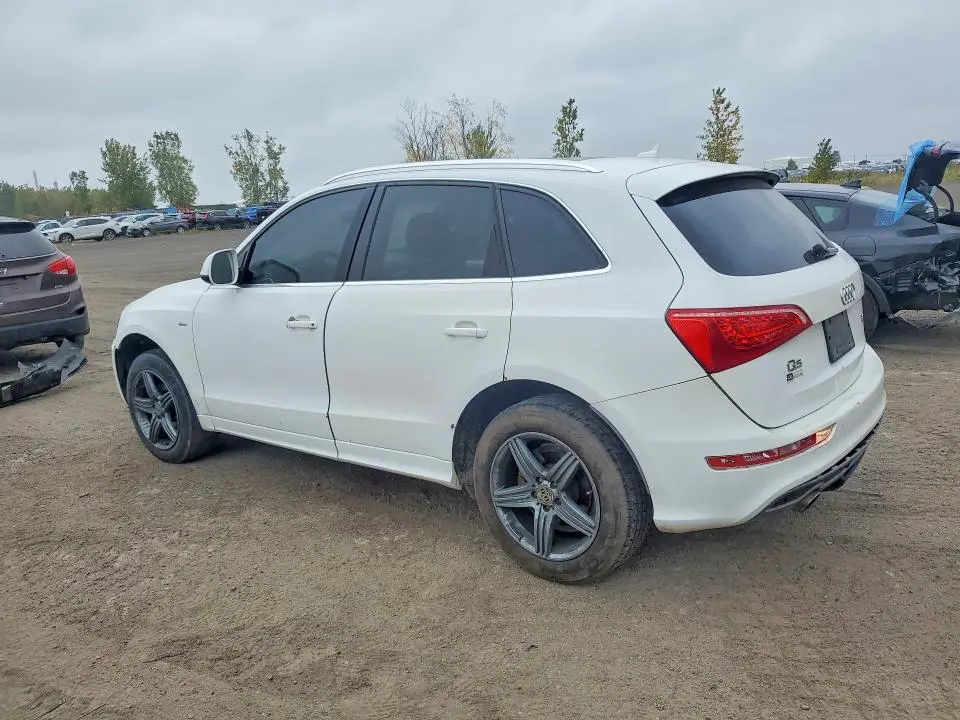 2010 AUDI Q5 PREMIUM PLUS  