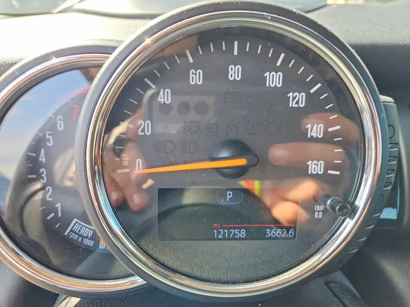 2016 MINI COOPER   