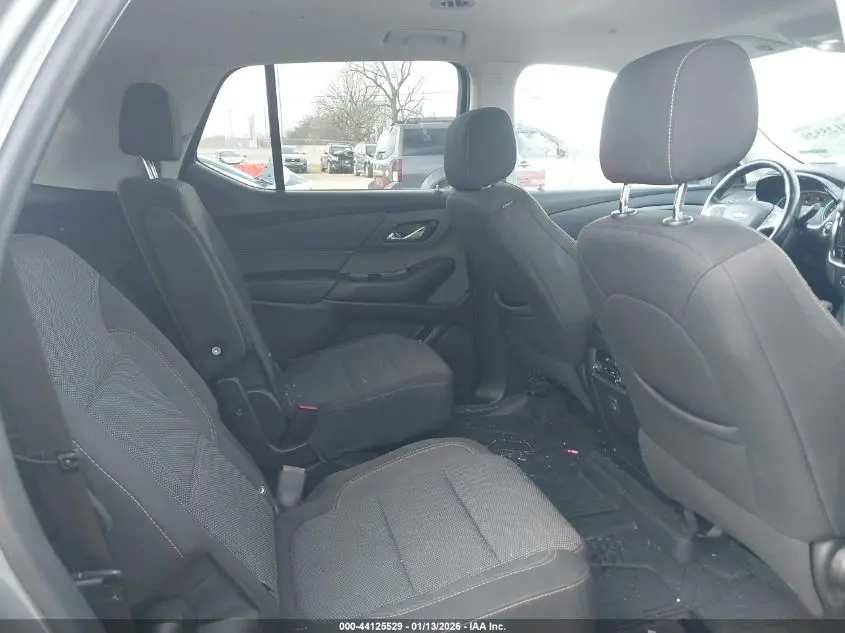 2021 CHEVROLET TRAVERSE FWD LT CLOTH