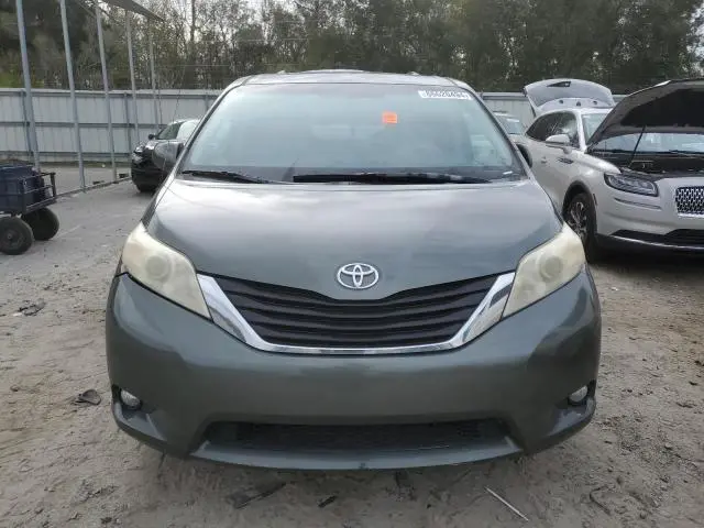 2011 TOYOTA SIENNA XLE  