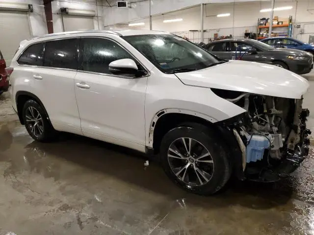 2016 TOYOTA HIGHLANDER XLE  